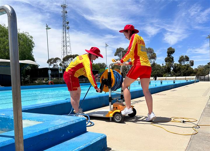 Lifeguards1a
